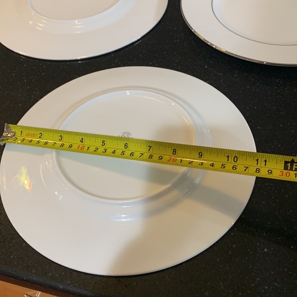 Lenox Herald Square White Dinner Plates -Set of 3 - Picture 3 of 3